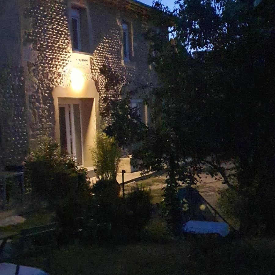 Figuets 3 Apartment Chateauneuf-de-Galaure ภายนอก รูปภาพ